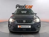 Usado Seat Arona Ecomotive 110 CV (80 kW) 2021 Gris SUV