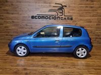 Usado Renault Clio II Dynamique 98 CV (72 kW) 2002 Azul Berlina