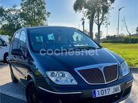 Usado Lancia Phedra 128 CV (94 kW) 2005 Negro Monovolumen