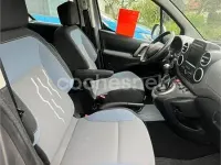 Usado Peugeot Partner Tepee Active 100 CV (73 kW) 2016 Gris / plata Monovolumen