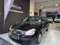 Usado Kia Rio EX 97 CV (71 kW) 2005 Negro Berlina