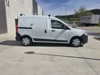 Usado Dacia Dokker Essentiel 102 CV (75 kW) 2019 Blanco Monovolumen