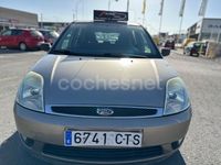 Usado Ford Fiesta Ghia 80 CV (58 kW) 2004 Marrón Utilitario