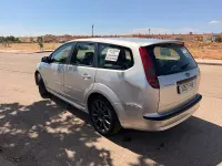 Usado Ford Focus S 136 CV (100 kW) 2007 Gris / plata Familiar