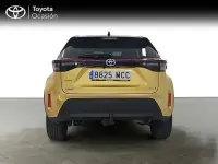 Usado Toyota Yaris Hybrid Style 116 CV (85 kW) 2022 Amarillo Pickup/Camioneta