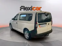 Usado VW Caddy 102 CV (75 kW) 2023 Blanco Monovolumen