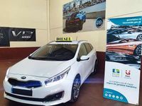 Usado Kia Ceed Sportswagon 136 CV (100 kW) 2018 Blanco Familiar