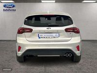 Usado Ford Focus ST-Line 125 CV (91 kW) 2023 Plateado Berlina
