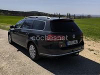 Usado VW Passat Edition 140 CV (102 kW) 2012 Gris / plata Familiar