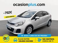 Usado Kia Rio 75 CV (55 kW) 2016 Gris plata Utilitario