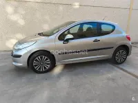 Usado Peugeot 207 75 CV (55 kW) 2007 Blanco Berlina