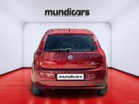 Usado Fiat Punto Dynamic 77 CV (56 kW) 2006 Rojo Utilitario