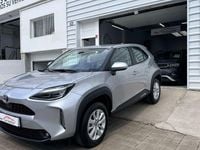 Usado Toyota Yaris Cross Active 116 CV (85 kW) 2024 Gris / plata SUV