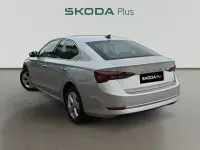 Usado Skoda Octavia Ambition 150 CV (110 kW) 2022 Gris Berlina