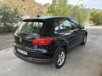 Usado VW Tiguan Edition 125 CV (91 kW) 2015 Negro SUV
