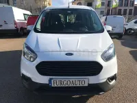 Usado Ford Tourneo Courier Trend 100 CV (73 kW) 2019 Blanco Monovolumen