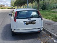 Usado Ford Focus Trend 115 CV (84 kW) 2006 Blanco Familiar