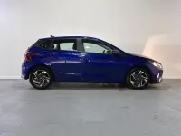 Usado Hyundai i20 101 CV (74 kW) 2022 Azul Utilitario
