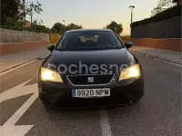 Usado Seat Leon Reference 105 CV (77 kW) 2013 Negro Berlina
