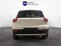 Usado Volvo XC40 Momentum 163 CV (119 kW) 2021 Blanco SUV