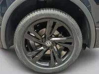 Usado VW Tiguan R-line 245 CV (180 kW) 2021 Negro SUV