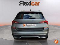Usado Skoda Kamiq Active 110 CV (80 kW) 2020 Gris SUV