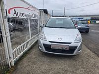 Usado Renault Clio II Authentique 70 CV (51 kW) 2005 Gris / plata Berlina