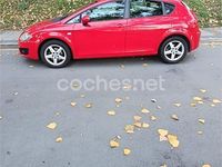 Usado Seat Leon Copa 90 CV (66 kW) 2011 Rojo Berlina