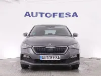 Usado Skoda Scala Ambition 95 CV (69 kW) 2022 Ocre Utilitario