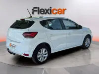 Usado Dacia Sandero Expression 91 CV (66 kW) 2023 Blanco Berlina