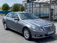 Usado Mercedes E220 170 CV (125 kW) 2010 Gris / plata Berlina