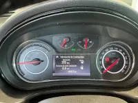 Usado Opel Insignia Selective 140 CV (102 kW) 2014 Blanco Familiar