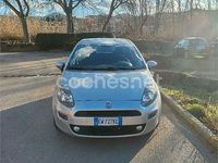 Usado Fiat Punto Lounge 77 CV (56 kW) 2014 Gris / plata Berlina
