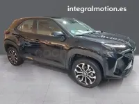 Usado Toyota Yaris Cross Active 116 CV (85 kW) 2024 Negro SUV