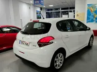 Usado Peugeot 208 Active 75 CV (55 kW) 2018 Blanco Utilitario