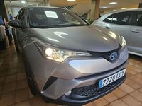 Usado Toyota C-HR 122 CV (89 kW) 2020 Gris claro SUV