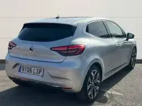 Usado Renault Clio Zen 90 CV (66 kW) 2021 Gris Utilitario