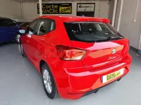 Usado Seat Ibiza Reference 80 CV (58 kW) 2023 Rojo Utilitario
