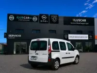 Begagnad Renault Kangoo 95 HK (69 kW) 2021 Vit Minibuss