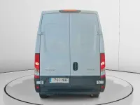 Usado Iveco Daily 137 CV (100 kW) 2022 Blanco Berlina