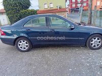 Usado Mercedes C220 Elegance 143 CV (105 kW) 2003 Azul Berlina
