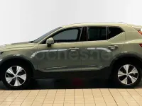 Usado Volvo XC40 Core 211 CV (155 kW) 2023 Verde SUV