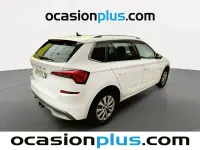 Usado Skoda Kamiq 110 CV (80 kW) 2022 Blanco SUV