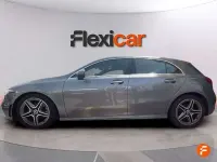 Usado Mercedes A180 116 CV (85 kW) 2019 Gris Utilitario