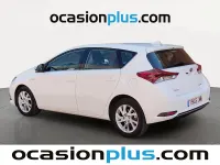 Usado Toyota Auris Hybrid Active 136 CV (100 kW) 2016 Blanco Berlina