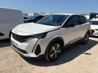 Usado Peugeot 3008 Allure 131 CV (96 kW) 2022 Blanco SUV