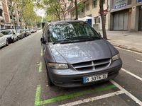 Usado Chrysler Grand Voyager 166 CV (122 kW) 1997 Gris / plata Monovolumen