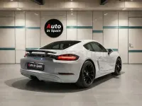 Käytetty Porsche 718 Cayman 300 HP (220 kW) 2024 Valkoinen Coupe - kaksiovinen