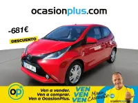 Usado Toyota Aygo X-play 69 CV (50 kW) 2016 Rojo Utilitario
