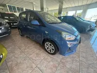 Usado Hyundai i10 Style 87 CV (63 kW) 2017 Azul Utilitario